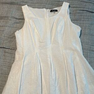 Nine West Womens Sleeveless Fit And Flare Dress With Pleats!